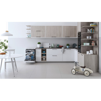 Indesit Máquina de lavar loiça Livre Instalação DFO 3T133 A F Livre Instalação D Lifestyle frontal open
