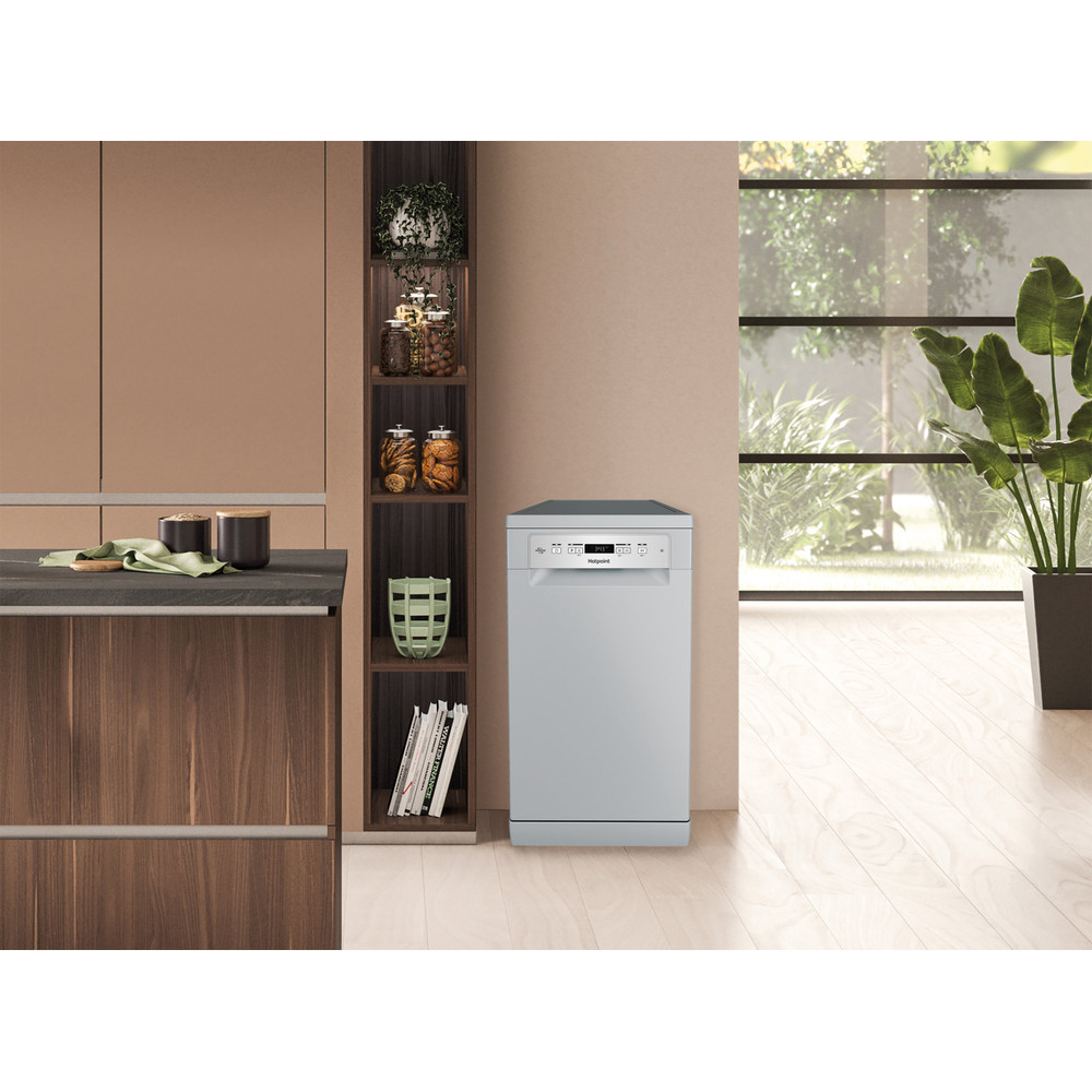 Hotpoint_Ariston Lave-vaisselle Pose-libre HA3FC10BS7A0S Pose-libre C Lifestyle frontal