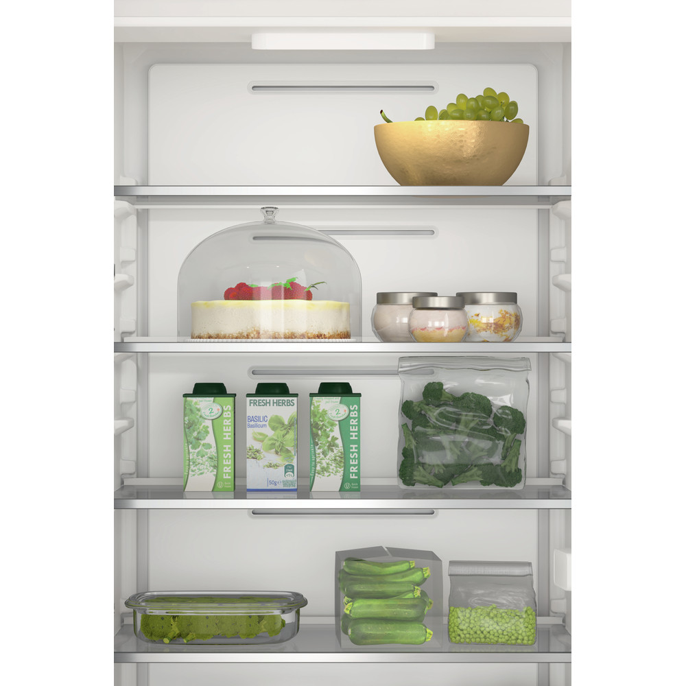 Whirlpool Fridge/freezer combination Built-in WHC20 T322 UK White 2 doors Lifestyle detail