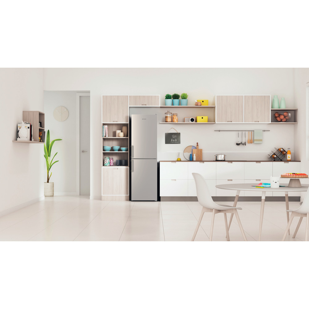 Indesit Fridge-Freezer Combination Free-standing IB55 732 S UK Silver 2 doors Lifestyle frontal