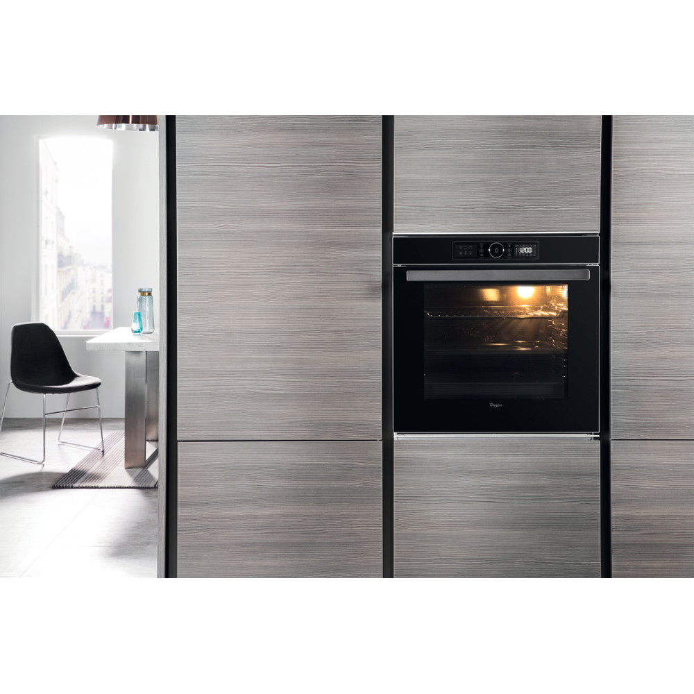Whirlpool Sütő Beépíthető AKZM 8480 NB Elektromos A+ Lifestyle frontal