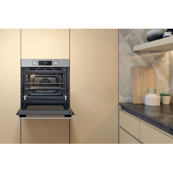 Whirlpool Trouby Vestavné OMK58RU1X Elektrická A+ Lifestyle frontal open