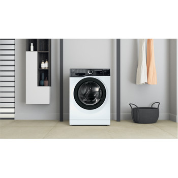 Whirlpool Tvättmaskin Fristående WRSB 7259 BB EU White Front loader B Lifestyle frontal