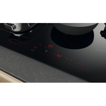 Whirlpool Kookplaat WTX8017DCF2 Zwart Induction vitroceramic Control panel