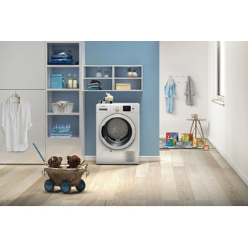 Indesit Secadora YT M11 83K RX EU Blanco Lifestyle frontal