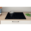 Indesit Kochfelder IIH 60Q3D NE Schwarz Induction vitroceramic Lifestyle frontal top down