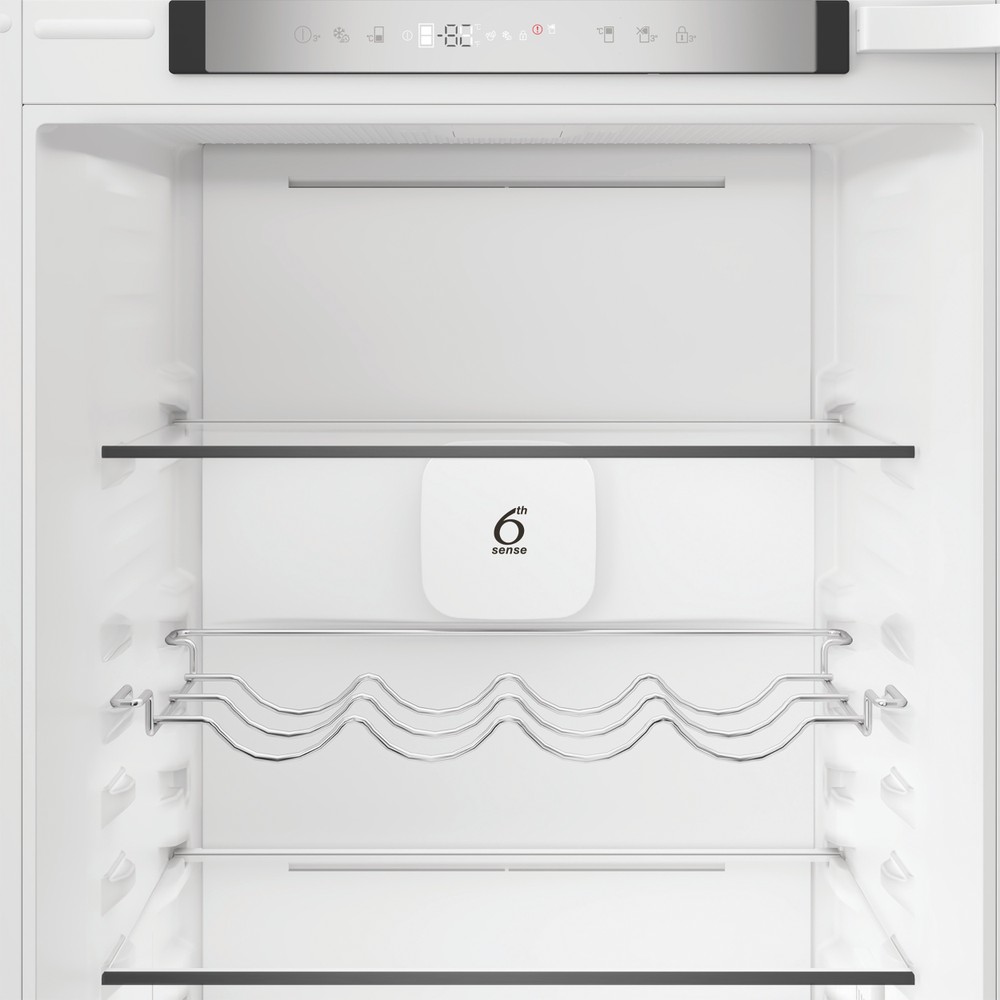 Whirlpool Kombinovaná chladnička s mrazničkou Vstavané WHK2 5294 B7E1 White - ARC P1 2 doors Control panel