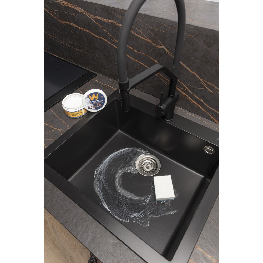 Indesit HOME CARE UNC501 Lifestyle perspective