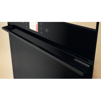 Whirlpool Sütő Beépíthető WOI98HT2SBA Elektromos A+ Lifestyle detail