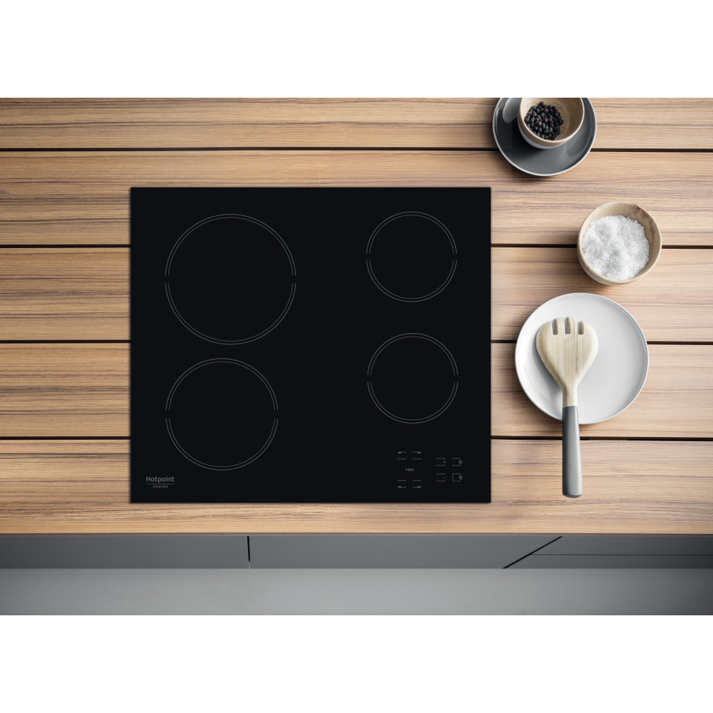 Hotpoint_Ariston Table de cuisson HR 631 C Noir Radiant vitroceramic Lifestyle frontal