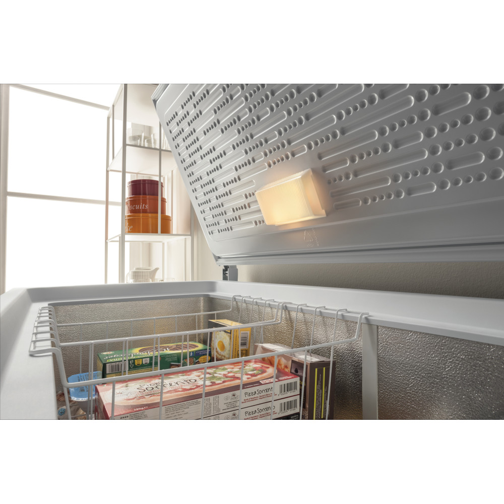 Indesit Морозильная камера Отдельно стоящий OS 1A 400 H 1 Белый Lifestyle perspective open