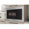 Indesit Microondas Encastre MWI 125 GX Acero inoxidable Electrónico 25 MW + Función Grill 900 Lifestyle perspective open