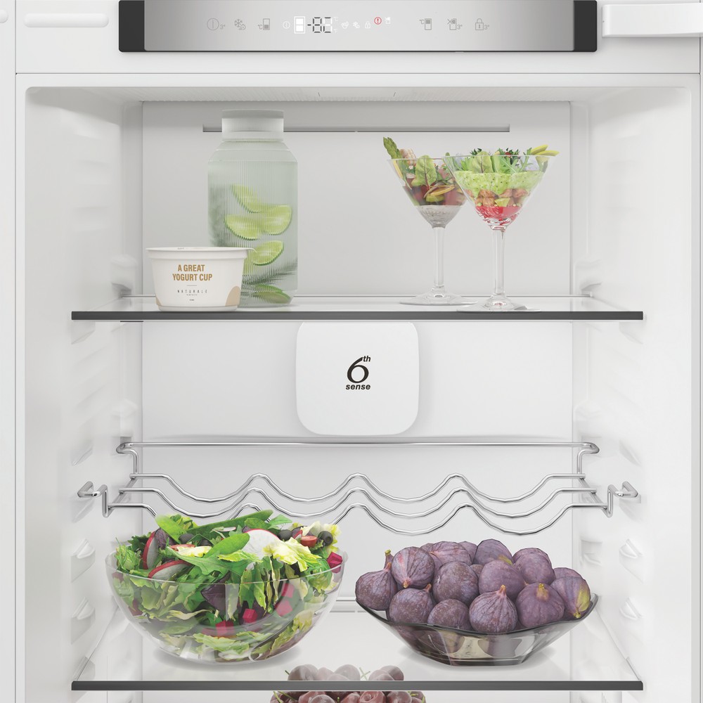 Whirlpool Kombinovaná chladnička s mrazničkou Vstavané WHK2 5294 B7E1 White - ARC P1 2 doors Lifestyle control panel