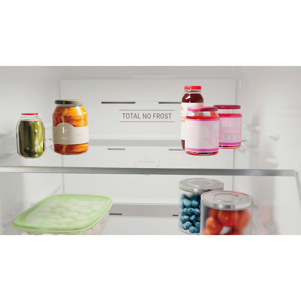 Hotpoint Fridge-Freezer Combination Free-standing H5X 82O SX Saturn Steel 2 doors Lifestyle detail