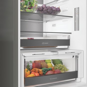 Whirlpool Kombinovaná chladnička s mrazničkou Voľne stojace WHK 26414 XR8E ARC 764 Manhattan Gray 2 doors Lifestyle detail