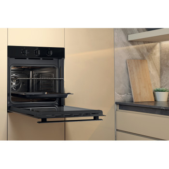 Whirlpool Four Encastrable OMR35HR0B Électrique A Lifestyle perspective open