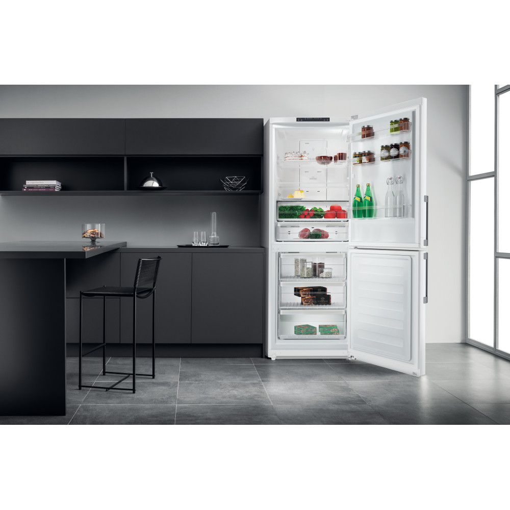 Hotpoint_Ariston Combinație frigider-congelator Neincorporabil HA70BI 31 W Alb 2 doors Lifestyle frontal open