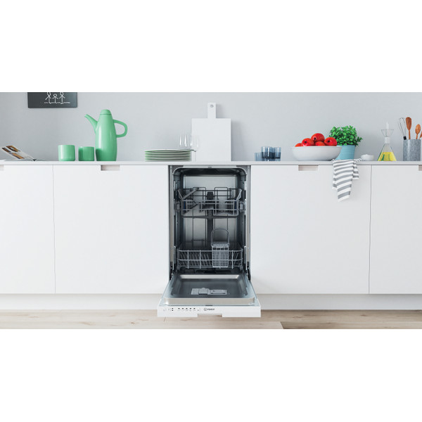 Indesit Посудомоечная машина Встроенная DSIE 2B10 Full-integrated A+ Lifestyle frontal open