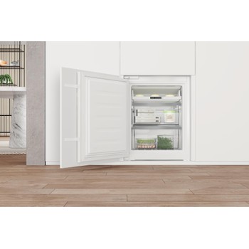 Whirlpool Koel-vriescombinatie Inbouw WHC18 T574 P Wit 2 deuren Lifestyle detail
