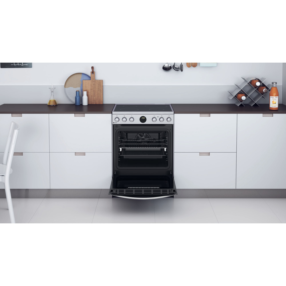 Indesit Štednjak IS67V8CCXT/E Inox Electrical Lifestyle frontal open