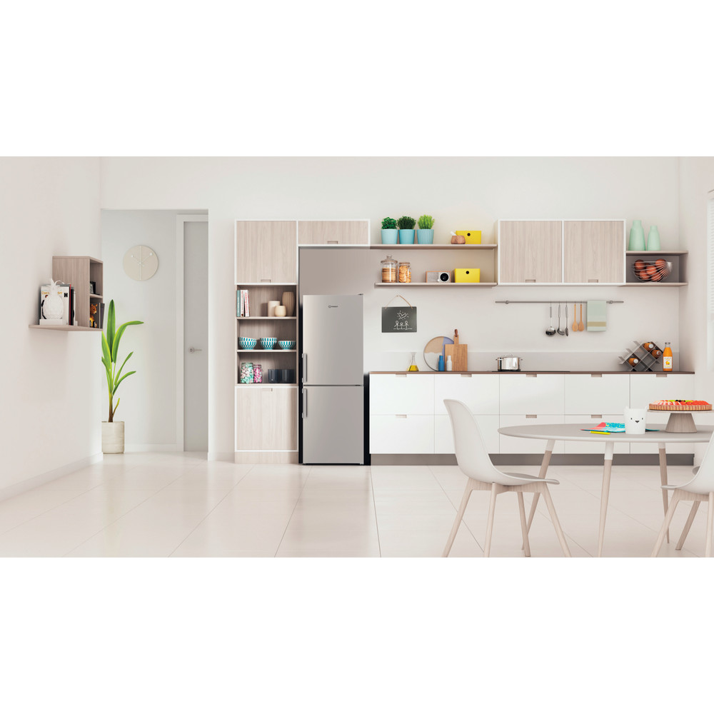 Indesit Fridge-Freezer Combination Free-standing IB55 532 S UK Silver 2 doors Lifestyle frontal