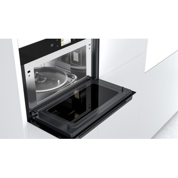 Whirlpool Mikrohullámú sütő Beépíthető W9 MD260 BSS Black Steel Elektromos 31 Mikrohullám-Kombi 1000 Lifestyle perspective open