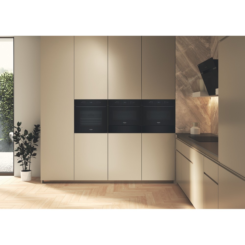 Whirlpool Rúry Vstavané WOI78PT1SBAC Elektrická A+ Lifestyle frontal