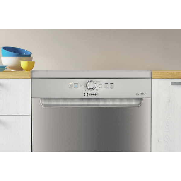 Indesit dfe1b19 full size dishwasher sale