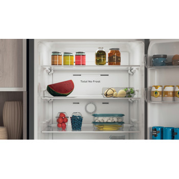 Indesit Combinado Livre Instalação INFC9 TA23X Prata 2 doors Lifestyle detail