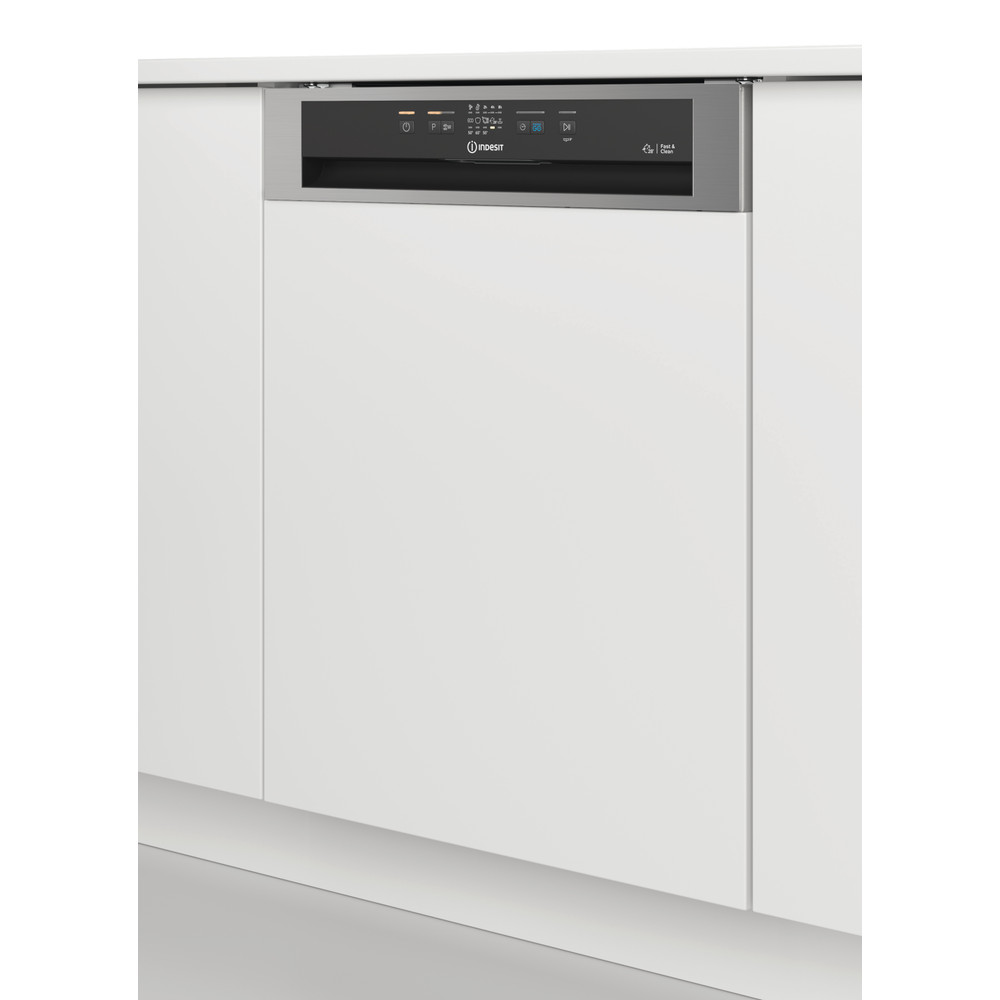 Indesit Umývačka riadu Vstavané I3B L634 X Half-integrated D Lifestyle perspective