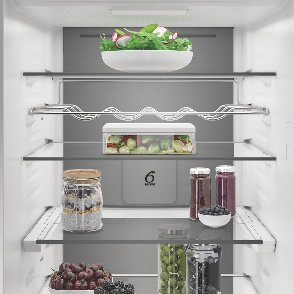 Whirlpool Combinación de frigorífico / congelador Libre instalación WHK 26412 X5EE1 ARC 764 Manhattan Gray 2 doors Lifestyle frontal