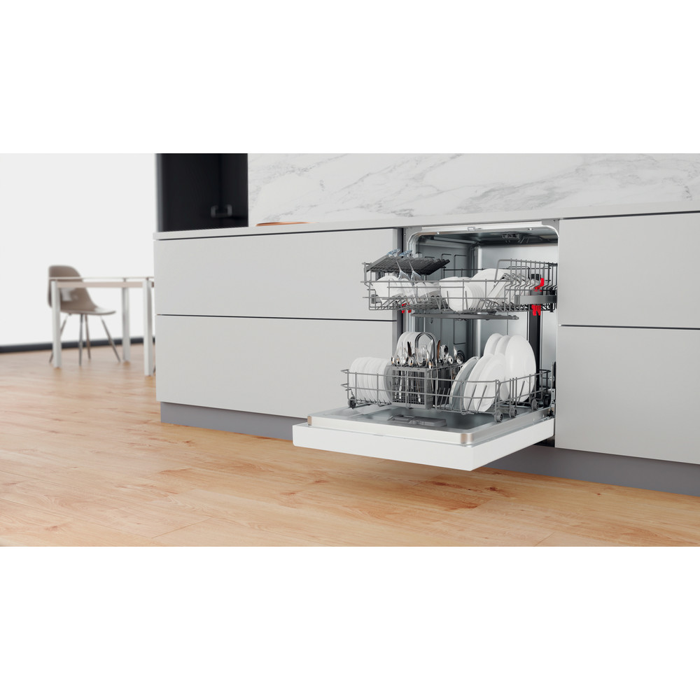 Whirlpool Oppvaskmaskin Integrert WUE 2B26 Under benk E Lifestyle perspective open