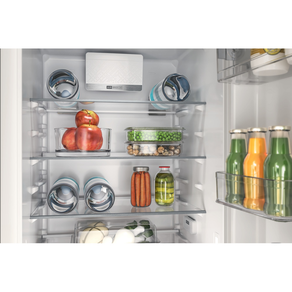 Bauknecht Kühl-Gefrierkombination Einbaugerät BKC18D013C2 SF Weiss 2 Türen Lifestyle detail