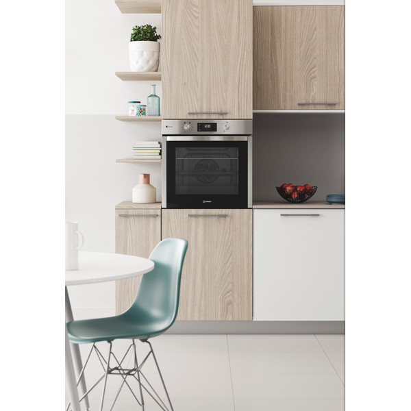 Indesit Rúry Vstavané IFWS 5844 JH IX Elektrika A+ Lifestyle frontal