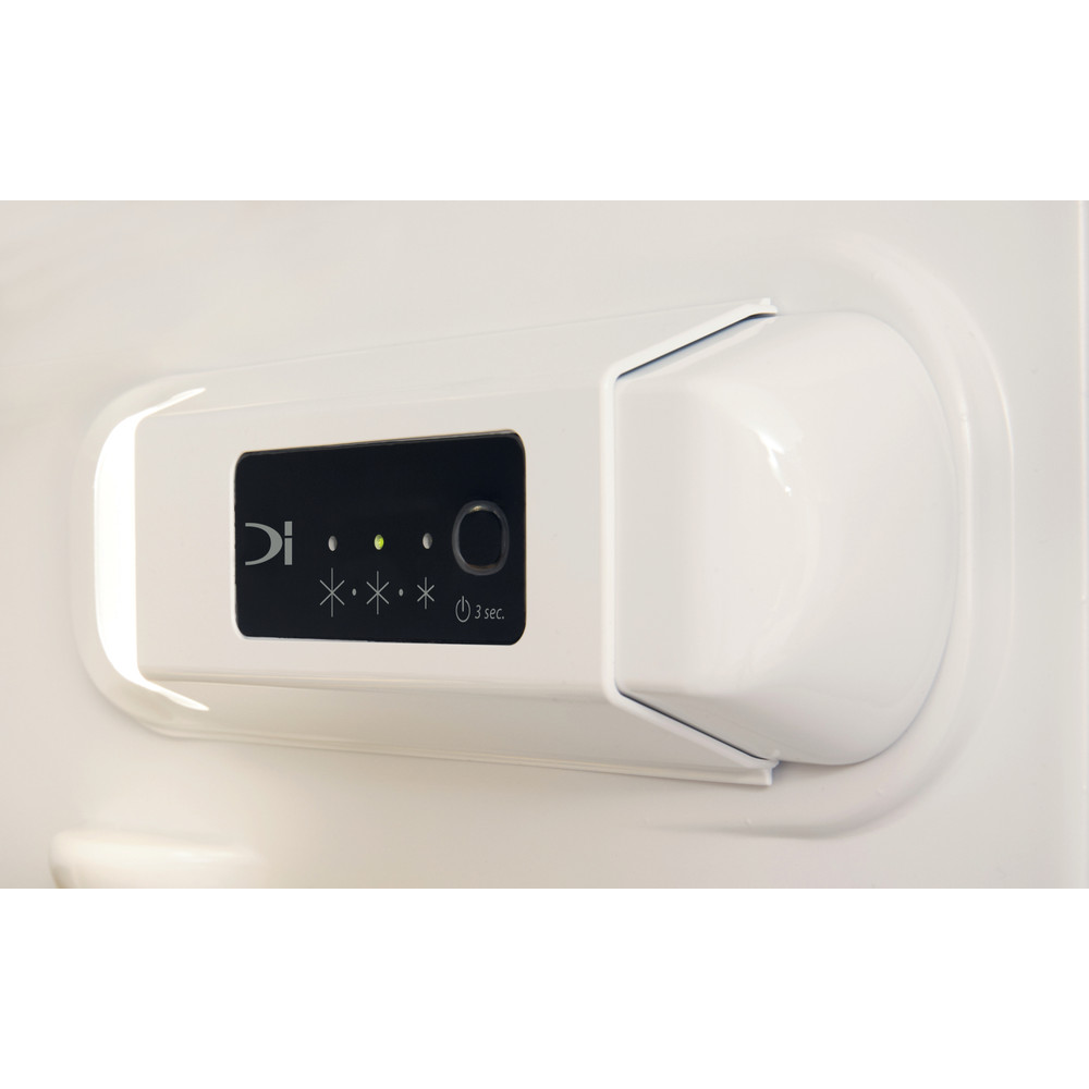 Bauknecht Raffredammento Apparechio incasso BKBUF011 LH Bianco Control panel