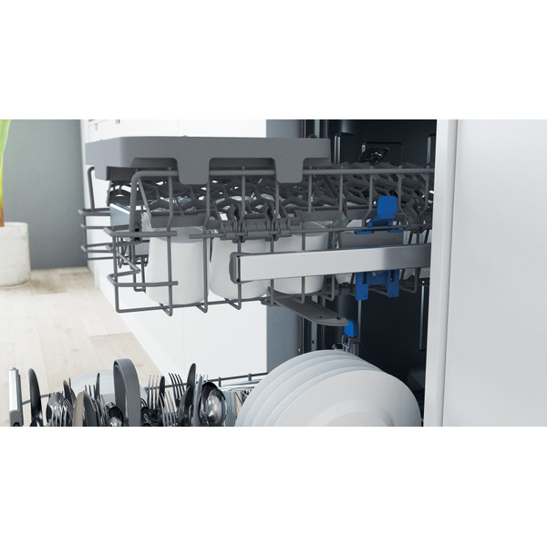 Indesit Umývačka riadu Voľne stojace DSFO 3T224 C S Voľne stojace E Lifestyle detail