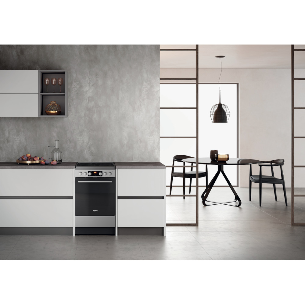 Whirlpool Tűzhely WS5V8CCX/E Inox Elektromos Lifestyle frontal