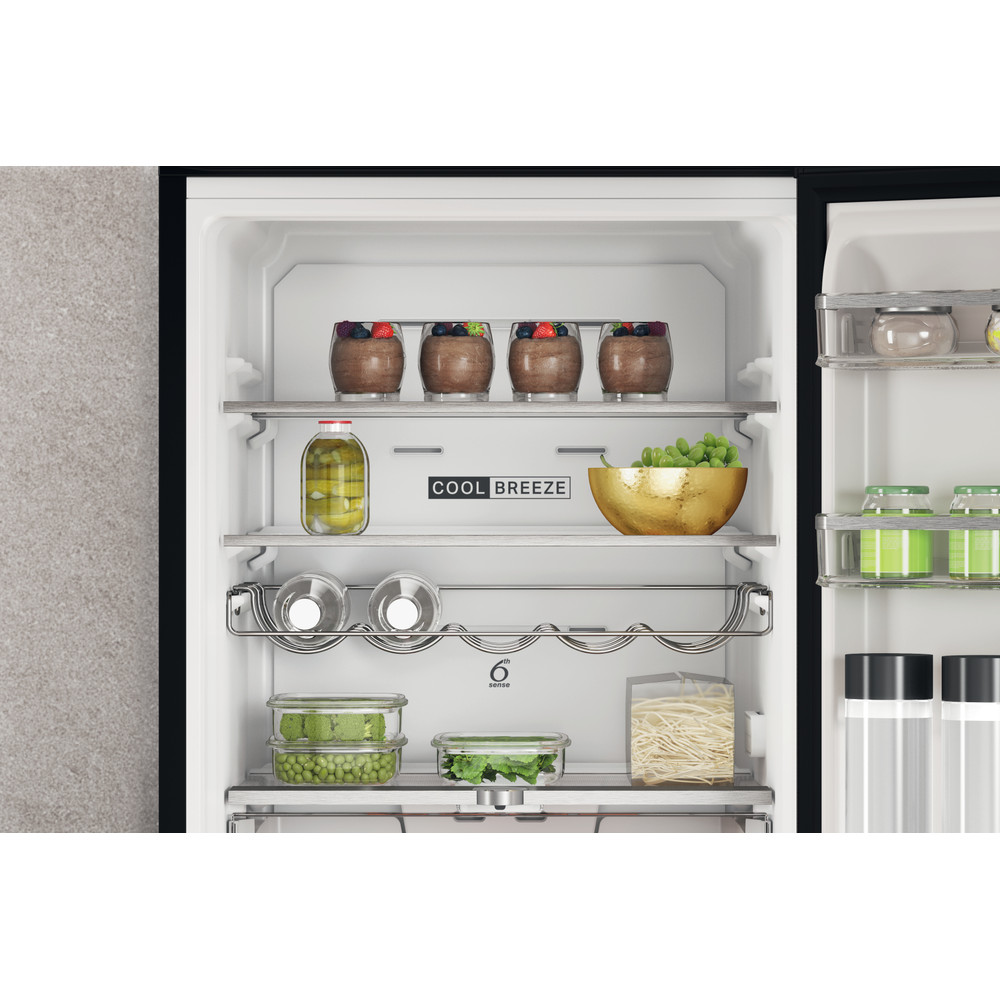 Whirlpool Hűtő/fagyasztó kombináció Szabadonálló W7X 83T KS 2 Fekete/Inox 2 doors Lifestyle detail