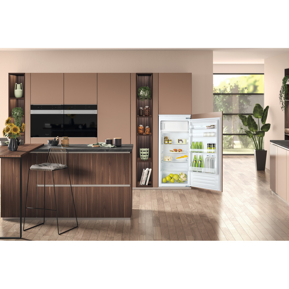 Hotpoint_Ariston Réfrigérateur Encastrable SZ 12 A2 D/HA 2 FR Lifestyle frontal open
