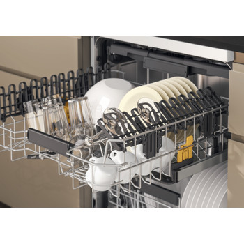 Whirlpool Myčka nádobí Volně stojící W7F HP33 A Volně stojící D Lifestyle detail
