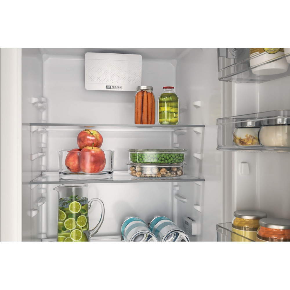 Bauknecht Koel-vriescombinaties Inbouw BKGIS 20F22 Wit 2 doors Lifestyle detail