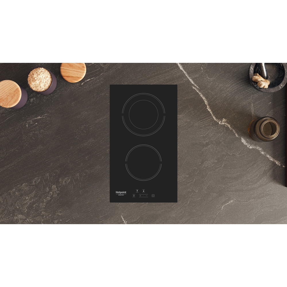Hotpoint_Ariston Placa HRD 5030 B Preto Radiant vitroceramic Lifestyle frontal