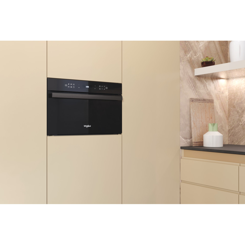 Whirlpool Mikrohullámú sütő Beépíthető AMW 6440 FB Fekete Elektromos 31 Mikrohullám+Grill funkció 1000 Lifestyle perspective