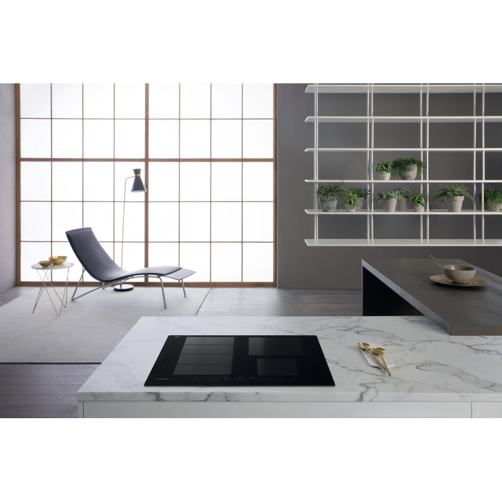 Whirlpool Kookplaat WF S9365 BF/IXL Zwart Induction vitroceramic Lifestyle frontal top down