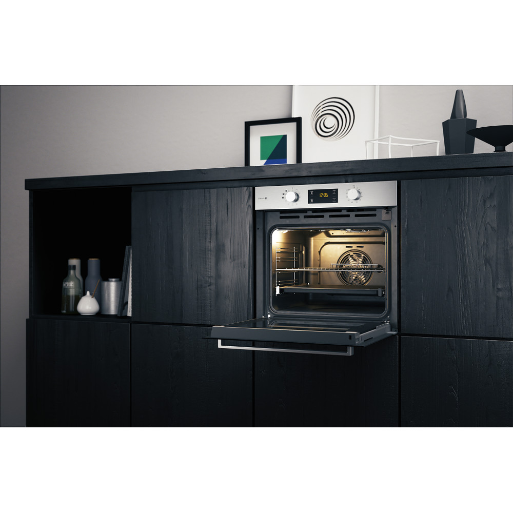 Hotpoint_Ariston Fornos Encastre FA3S 844 IX HA Elétrico A+ Lifestyle perspective open