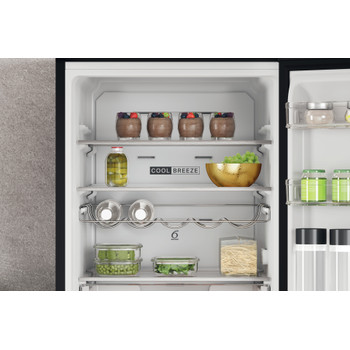 Whirlpool Hűtő/fagyasztó kombináció Szabadonálló W7X 82O K Fekete 2 doors Lifestyle detail