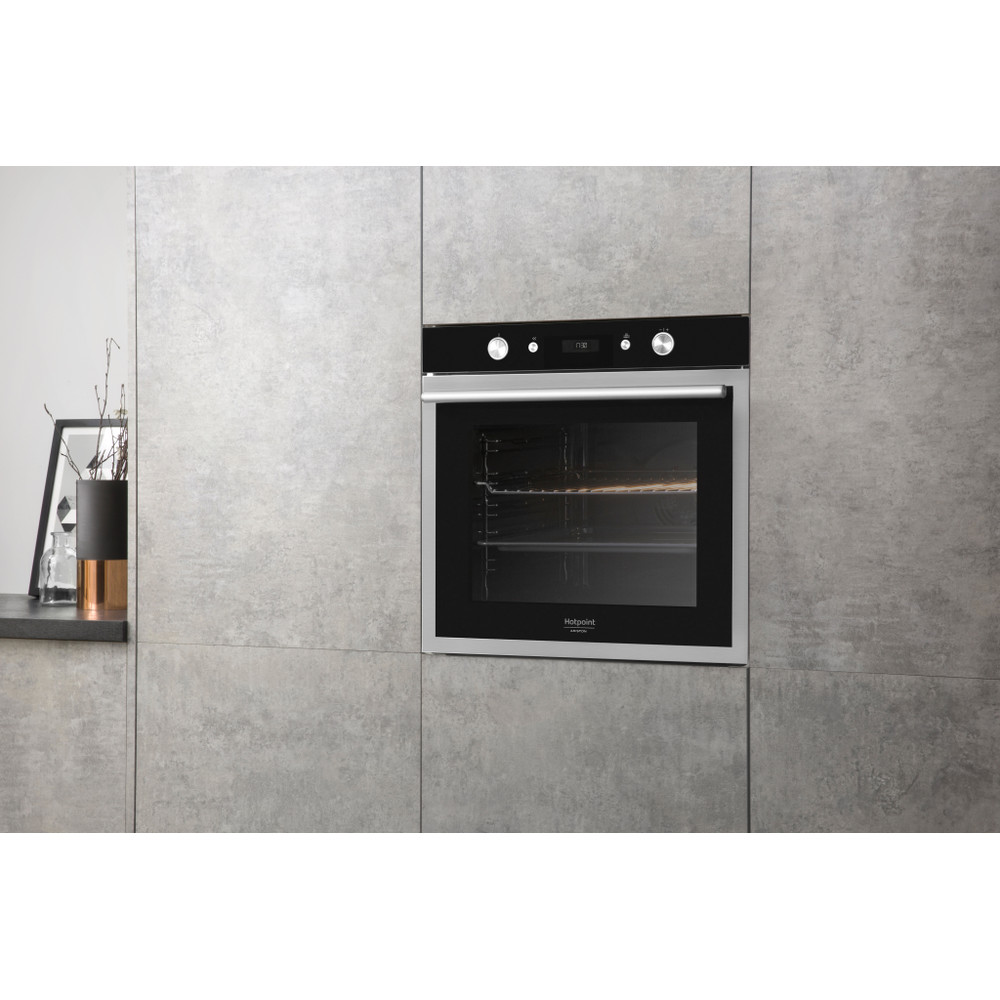 Hotpoint_Ariston Cuptor Încorporabil FI6 864 SH IX HA Electric A + Lifestyle perspective