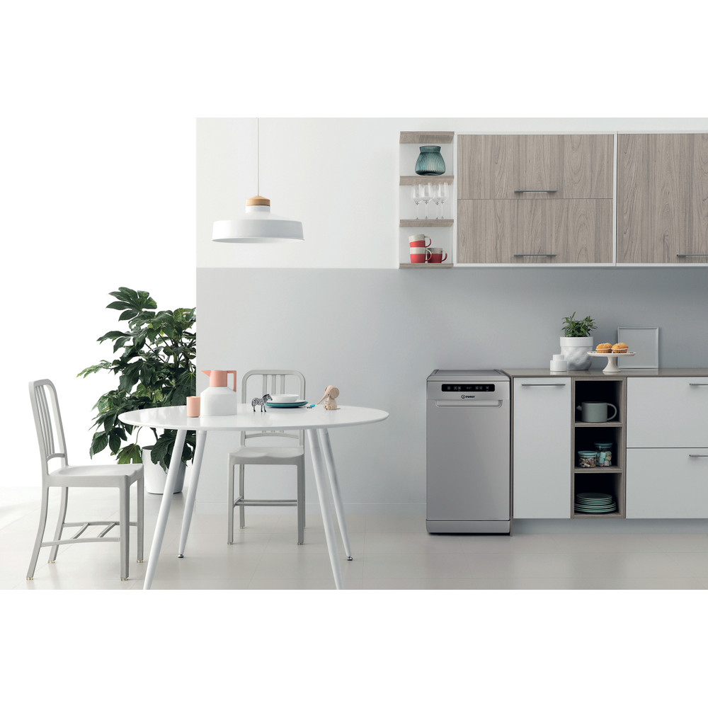 Indesit Myčka nádobí Volně stojící IN2FC10BS7A0S Volně stojící C Lifestyle frontal