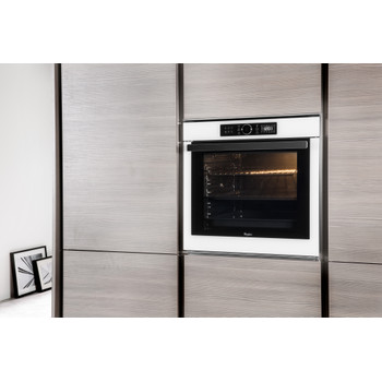 Whirlpool Rúry Vstavané AKZM 8480 WH Elektrická A+ Lifestyle perspective
