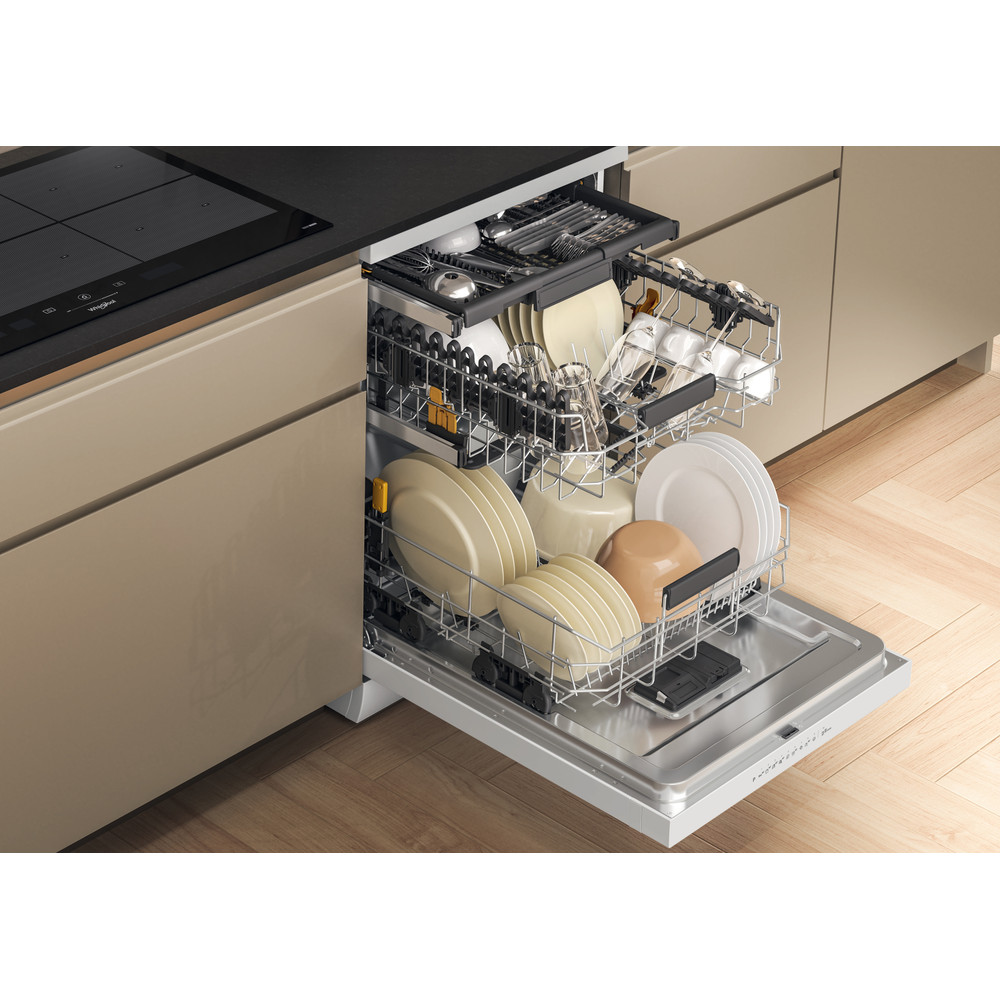 Whirlpool Myčka nádobí Volně stojící W7F HP33 A Volně stojící D Lifestyle perspective open